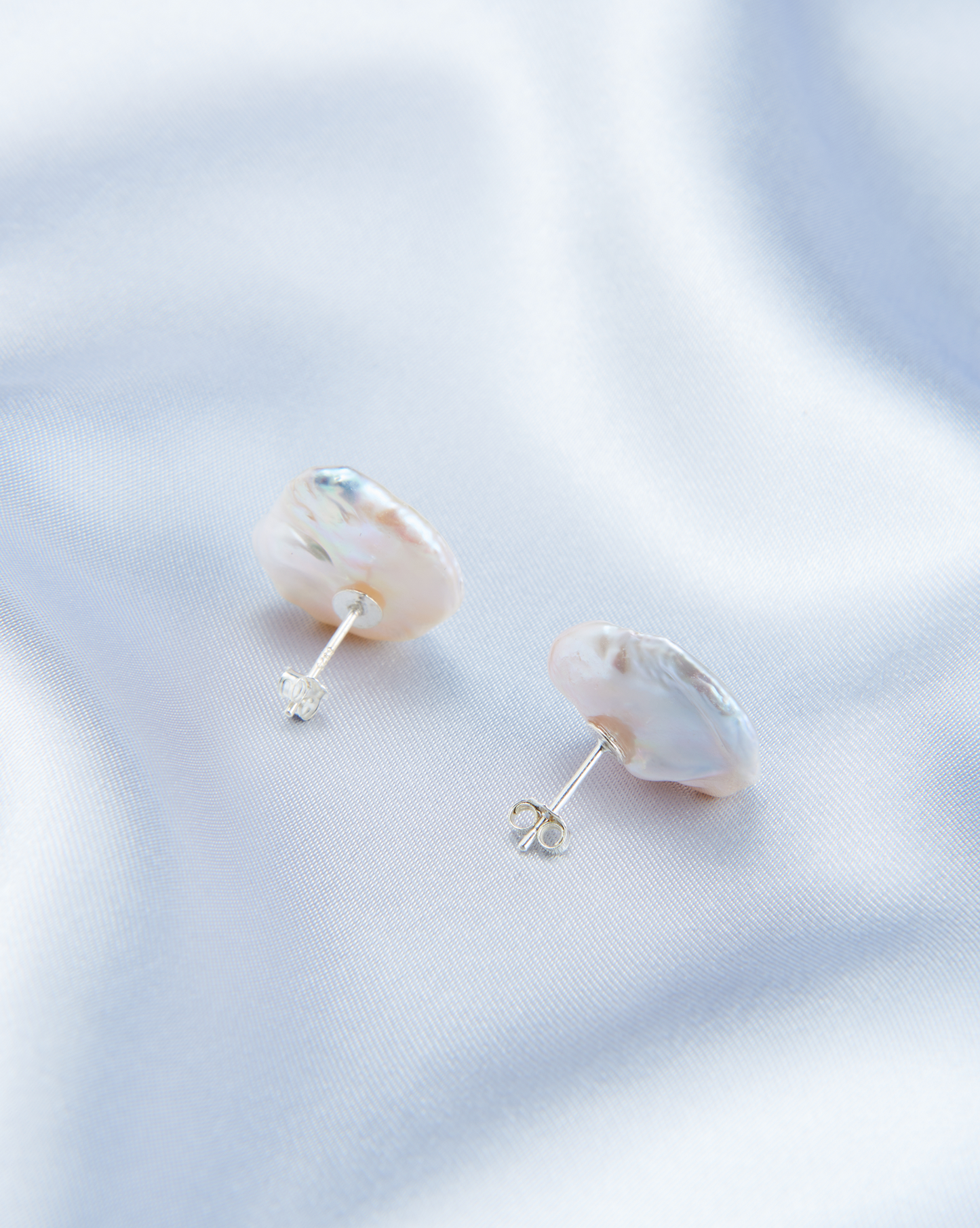 Flat Petal Pearl Earrings