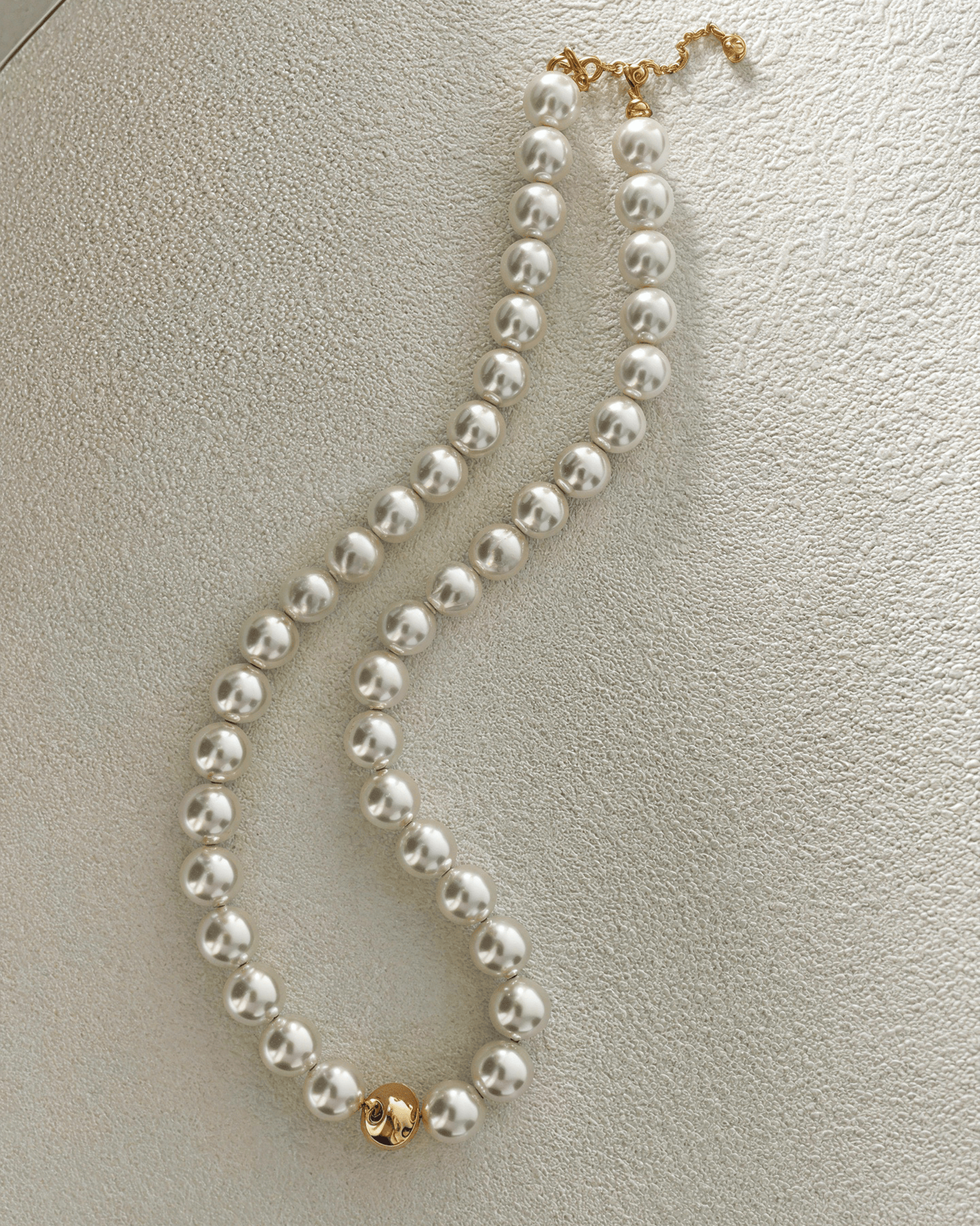 Gold Ball Necklace™