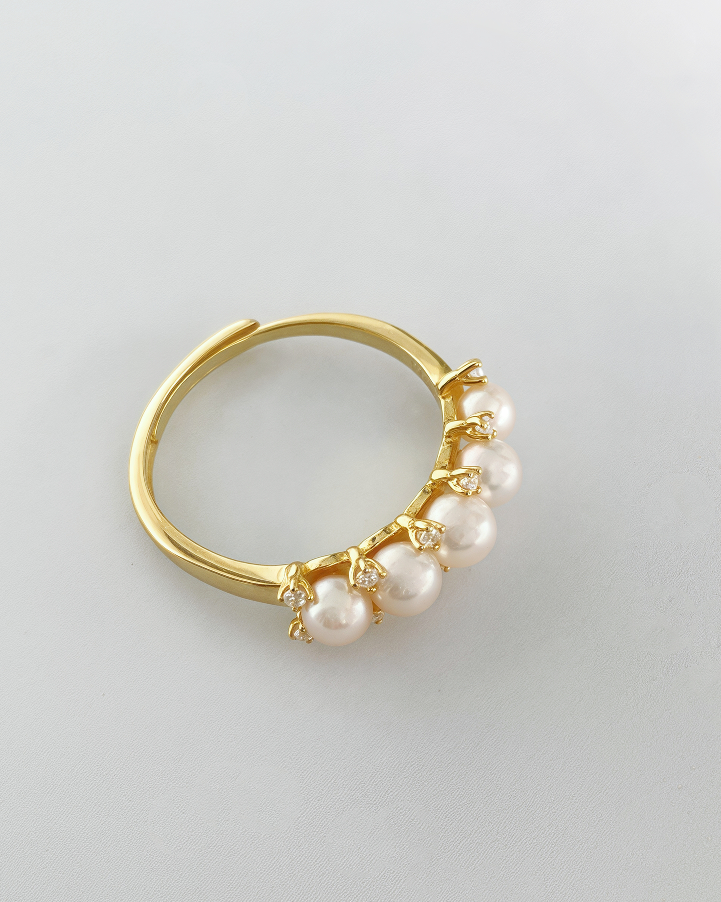 Row of Diamonds Pearl Ring