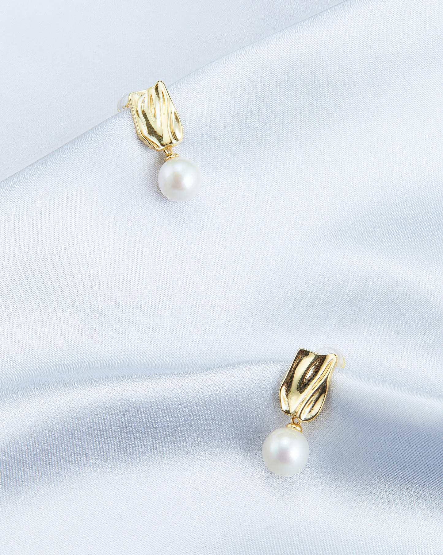 Metal Pearl Earrings