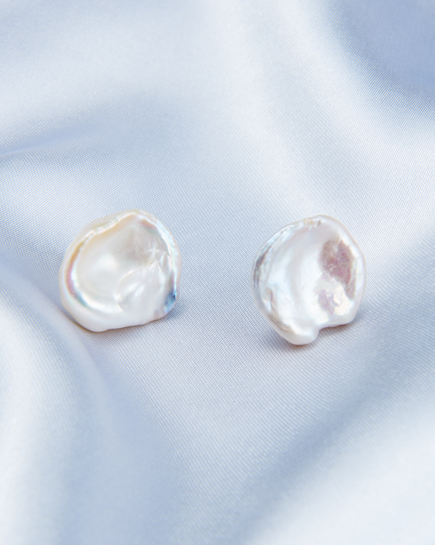 Flat Petal Pearl Earrings