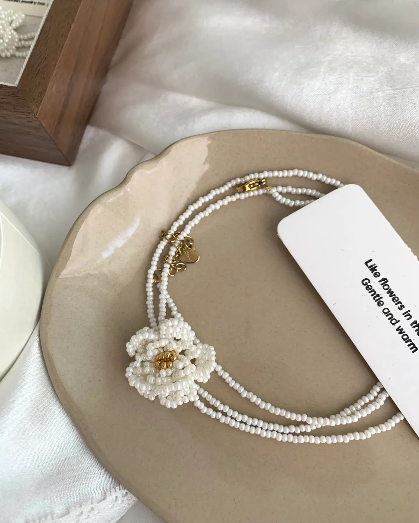 White Camellia Pearl Set