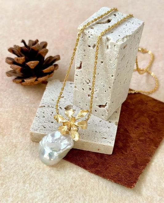 Golden Flower Baroque Pearl Necklace