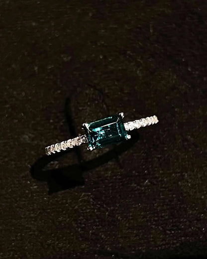 Emerald Line Ring