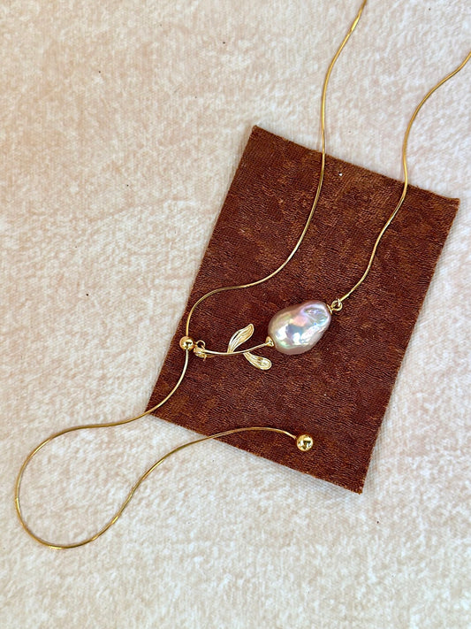 Golden Rose Necklace™