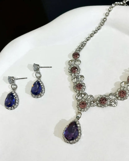 Midnight Waltz Necklace