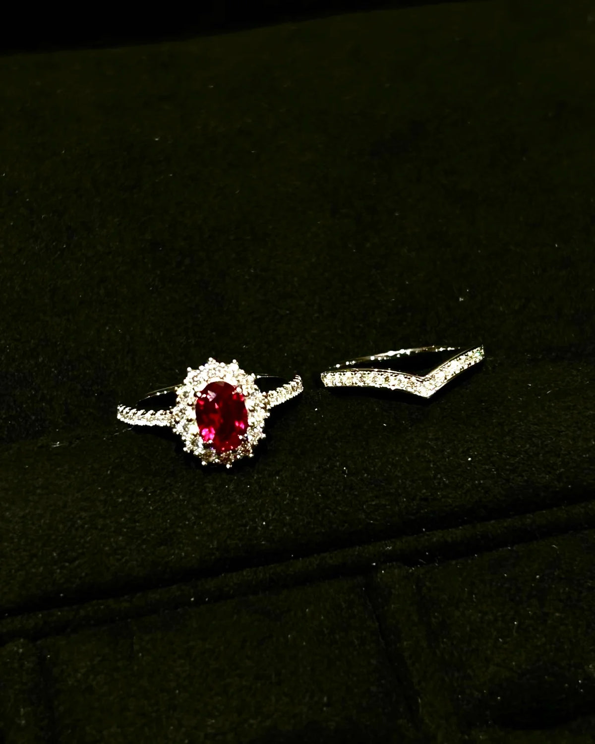 Red Queen Ring