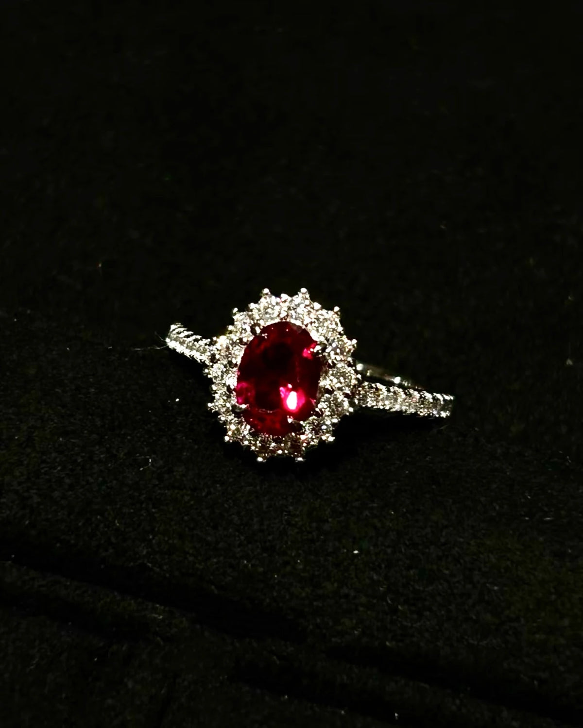 Red Queen Ring